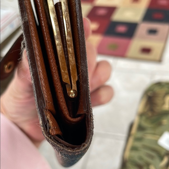 Louis Vuitton Monogram Wallet - Picture 6 of 10